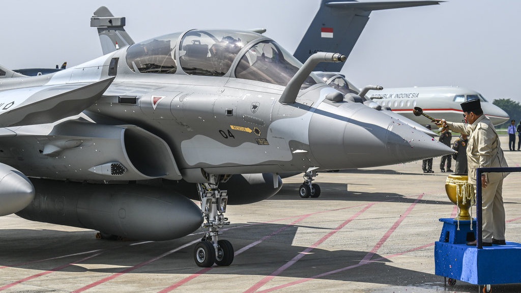 Apa Keunggulan Pesawat Tempur Rafale & Jet Falcon 8X Indonesia? Apa Keunggulan Pesawat Tempur Rafale & Jet Falcon 8X Indonesia?
