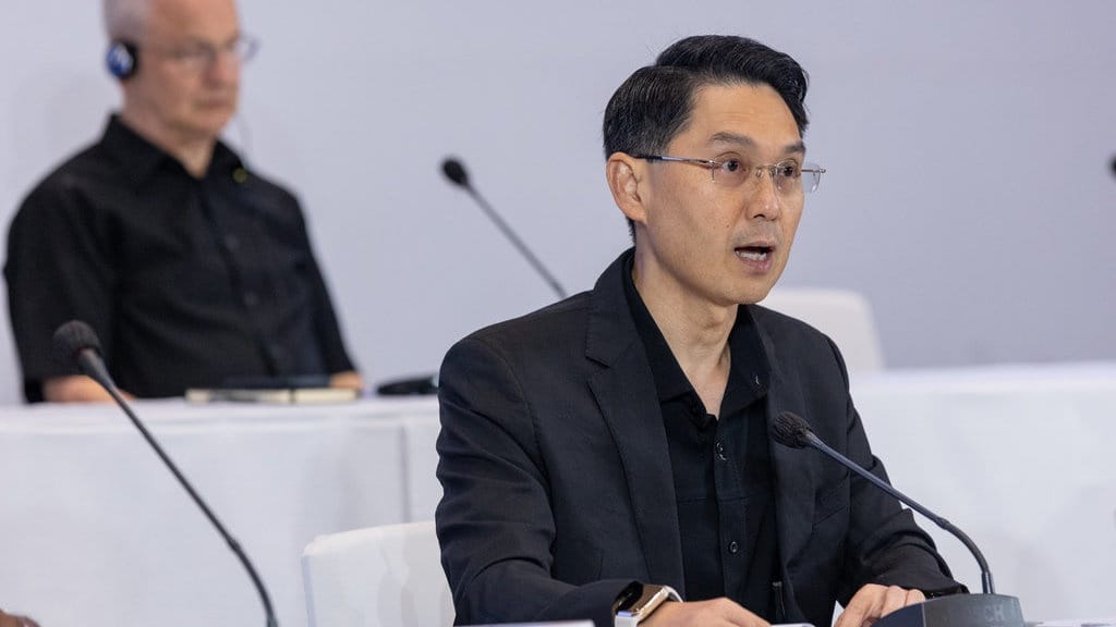 Sampoerna Jaga Pangsa Pasar di Tengah Tekanan Industri Tembakau Sampoerna Jaga Pangsa Pasar di Tengah Tekanan Industri Tembakau