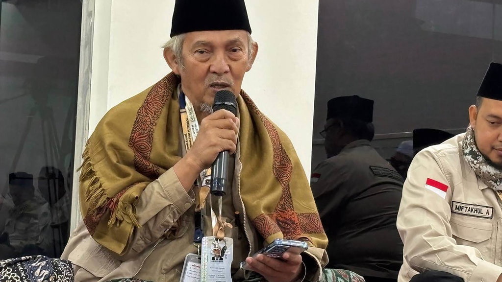 Pesan KH Abdullah Kafabihi Mahrus bagi Jemaah Haji di Arafah Pesan KH Abdullah Kafabihi Mahrus bagi Jemaah Haji di Arafah