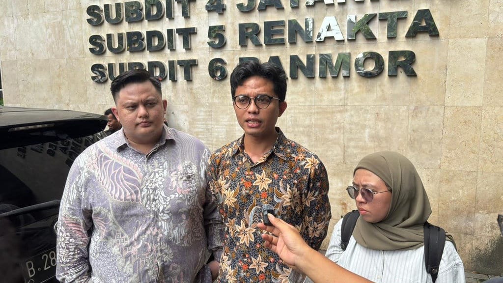 TAUD Serahkan Bukti Keterlibatan 16 Orang di Kasus Andrie Yunus TAUD Serahkan Bukti Keterlibatan 16 Orang di Kasus Andrie Yunus