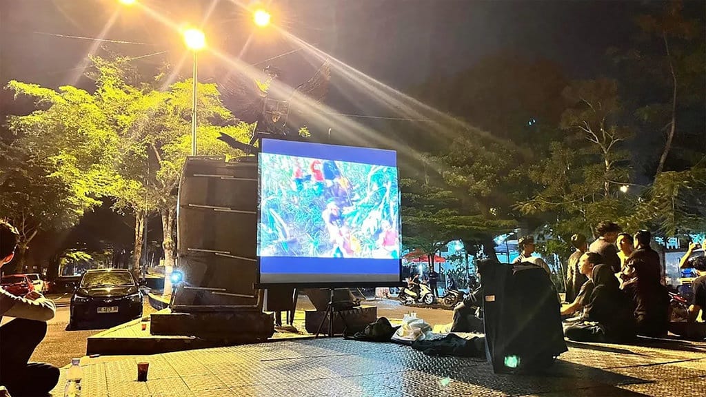 4 Alasan Kenapa Nobar Pesta Babi Seharusnya Tidak Dibubarkan 4 Alasan Kenapa Nobar Pesta Babi Seharusnya Tidak Dibubarkan
