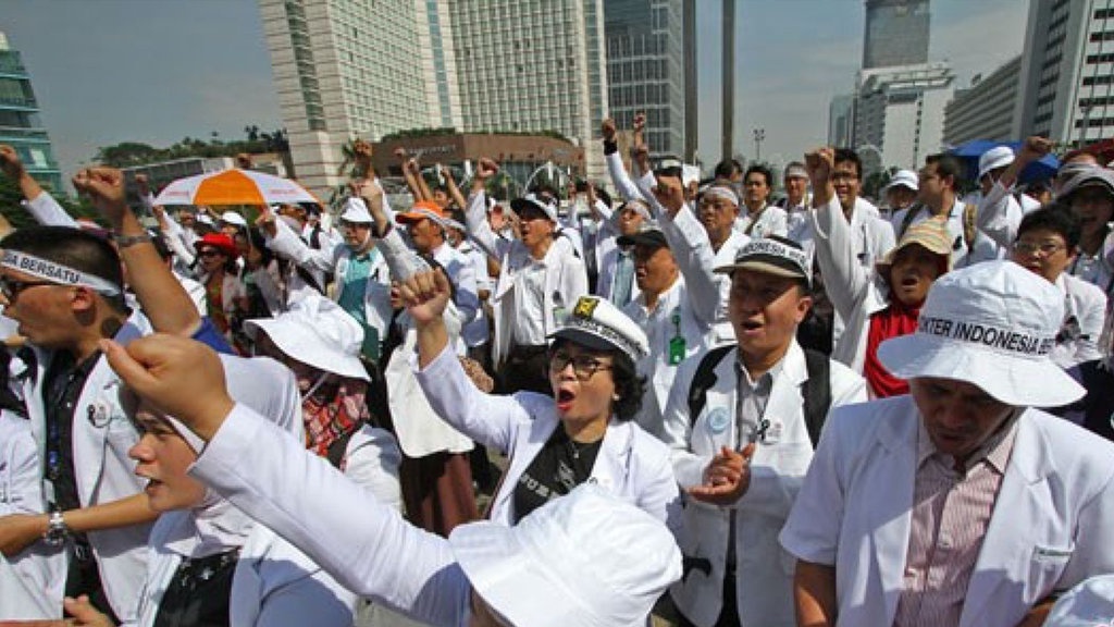 FSPMKI Desak Izin RS Eksploitasi Dokter Internship Dibekukan FSPMKI Desak Izin RS Eksploitasi Dokter Internship Dibekukan