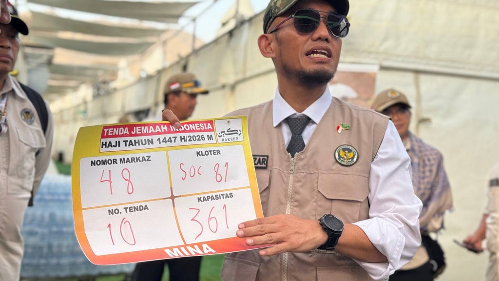 Wamenhaj Tinjau Tenda Mina, Pastikan Tak Ada Tempelan Ilegal Wamenhaj Tinjau Tenda Mina, Pastikan Tak Ada Tempelan Ilegal