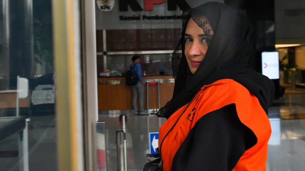 KPK Sita Rumah hingga Toko Milik Bupati Pekalongan Fadia Arafiq KPK Sita Rumah hingga Toko Milik Bupati Pekalongan Fadia Arafiq