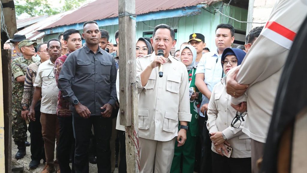 Mendagri Tinjau BSPS Kendari, Tegaskan Kehadiran Pemerintah Mendagri Tinjau BSPS Kendari, Tegaskan Kehadiran Pemerintah