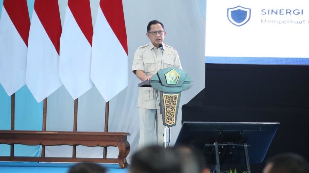 Mendagri Dorong Pemda Sulawesi Perkuat Sinergi Daerah Mendagri Dorong Pemda Sulawesi Perkuat Sinergi Daerah