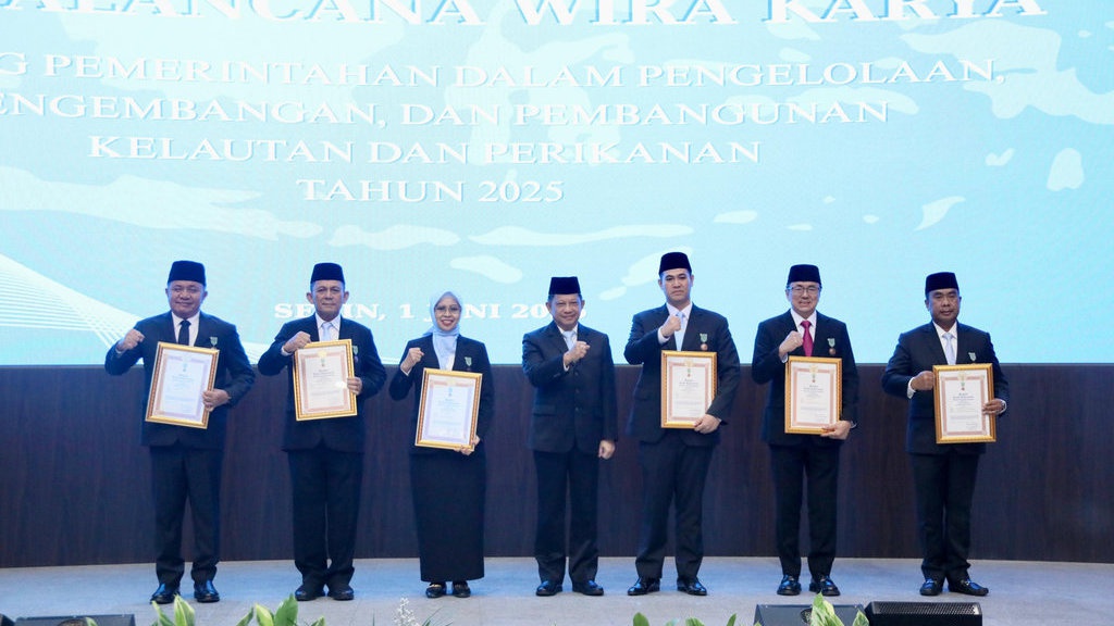 Nama Tokoh Penerima Satyalancana Wira Karya dari Prabowo Nama Tokoh Penerima Satyalancana Wira Karya dari Prabowo