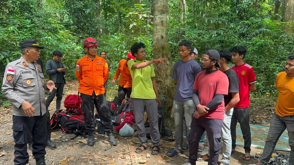 Pendaki Asal Aceh Utara Hilang di Puncak Gunung Seulawah Agam Pendaki Asal Aceh Utara Hilang di Puncak Gunung Seulawah Agam