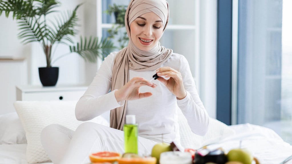 Ciri-ciri Kutek Halal untuk Sholat dan Rekomendasi Produknya Ciri-ciri Kutek Halal untuk Sholat dan Rekomendasi Produknya