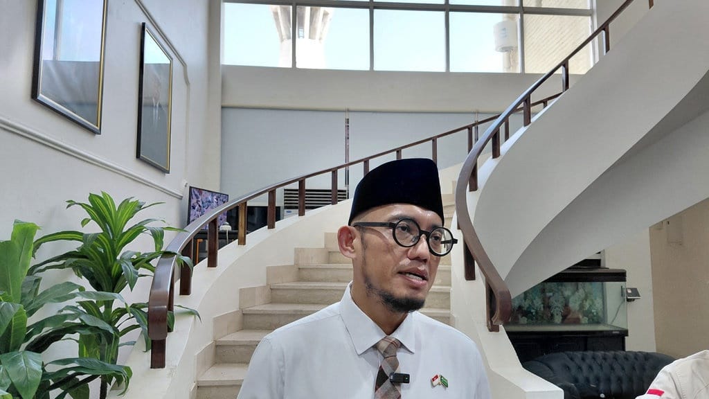 Wamenhaj akan Blacklist Muthawif yang Ledek Jemaah Umrah Lansia Wamenhaj akan Blacklist Muthawif yang Ledek Jemaah Umrah Lansia