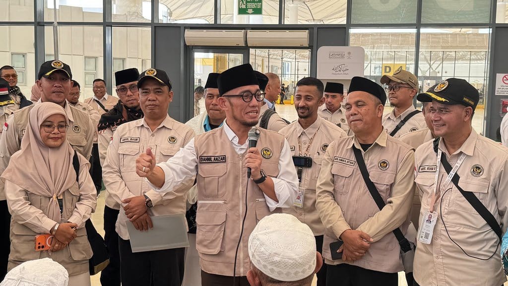 Wamenhaj Ungkap Dugaan Penipuan Rp1,4 M Modus DAM & Badal Haji Wamenhaj Ungkap Dugaan Penipuan Rp1,4 M Modus DAM & Badal Haji