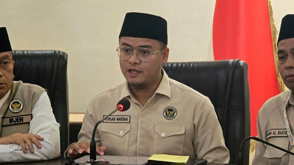 Kemenhaj Tindak Tegas KBIHU Nakal Terlibat Badal Haji Fiktif Kemenhaj Tindak Tegas KBIHU Nakal Terlibat Badal Haji Fiktif