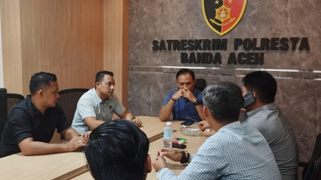 Tersangka Kasus Pembakaran Fakultas Pertanian USK Jadi 12 Orang Tersangka Kasus Pembakaran Fakultas Pertanian USK Jadi 12 Orang