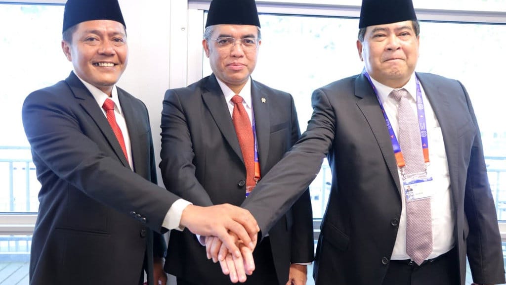 Indonesia Bebas Kasus, Menaker: Keberhasilan Dialog Sosial Indonesia Bebas Kasus, Menaker: Keberhasilan Dialog Sosial