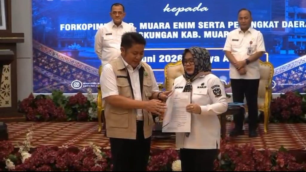 Edison Tersangka KPK, Sumarni Resmi Jadi Plt Bupati Muara Enim Edison Tersangka KPK, Sumarni Resmi Jadi Plt Bupati Muara Enim