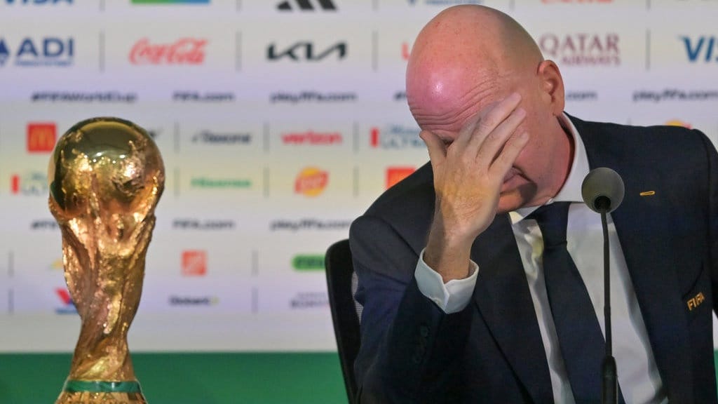 Polemik Hasrat FIFA Jual Saham Piala Dunia yang Akhirnya Batal Polemik Hasrat FIFA Jual Saham Piala Dunia yang Akhirnya Batal