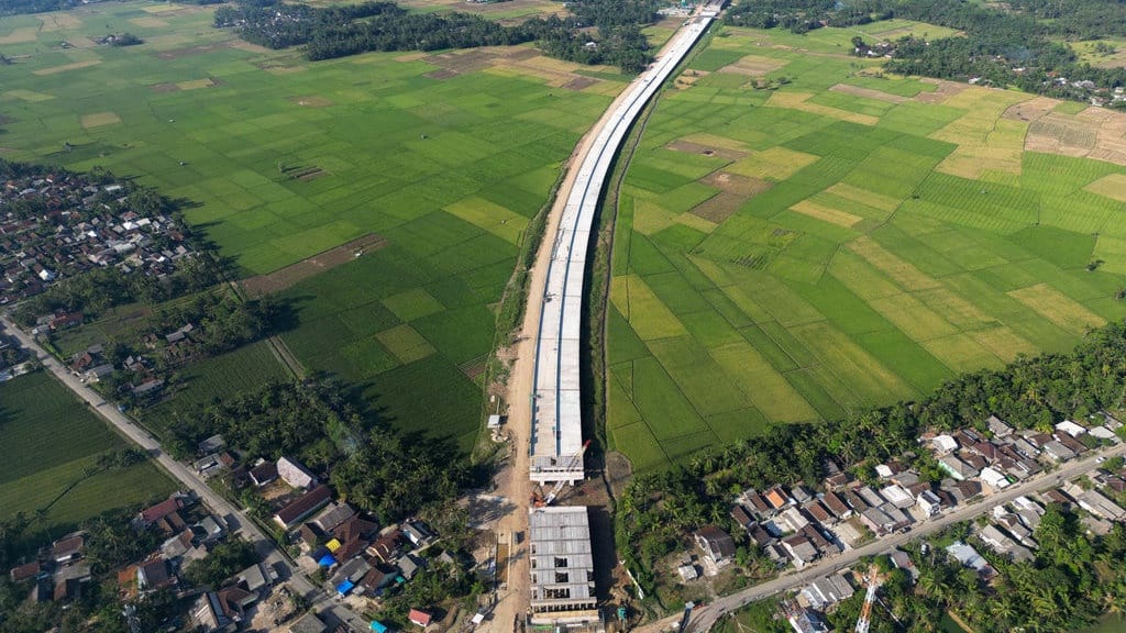 95% Pengelola Tol Tak Penuhi SPM, DPR Sebut Konsesi Bisa Dicabut 95% Pengelola Tol Tak Penuhi SPM, DPR Sebut Konsesi Bisa Dicabut