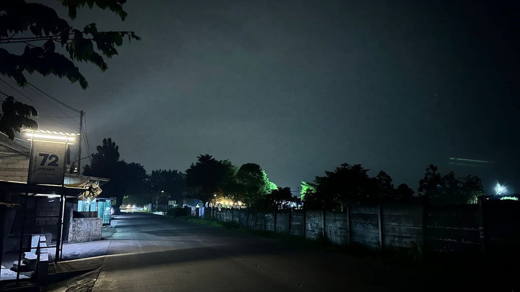 Pengendara Motor Tewas usai Tabrak Truk di Pasar Kemis Tangerang Pengendara Motor Tewas usai Tabrak Truk di Pasar Kemis Tangerang