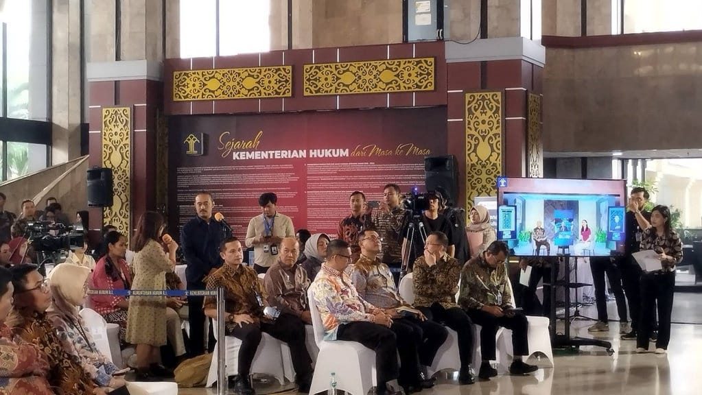 Korban Adopsi Ilegal di Belanda Minta Menkum Pulihkan Status WNI Korban Adopsi Ilegal di Belanda Minta Menkum Pulihkan Status WNI