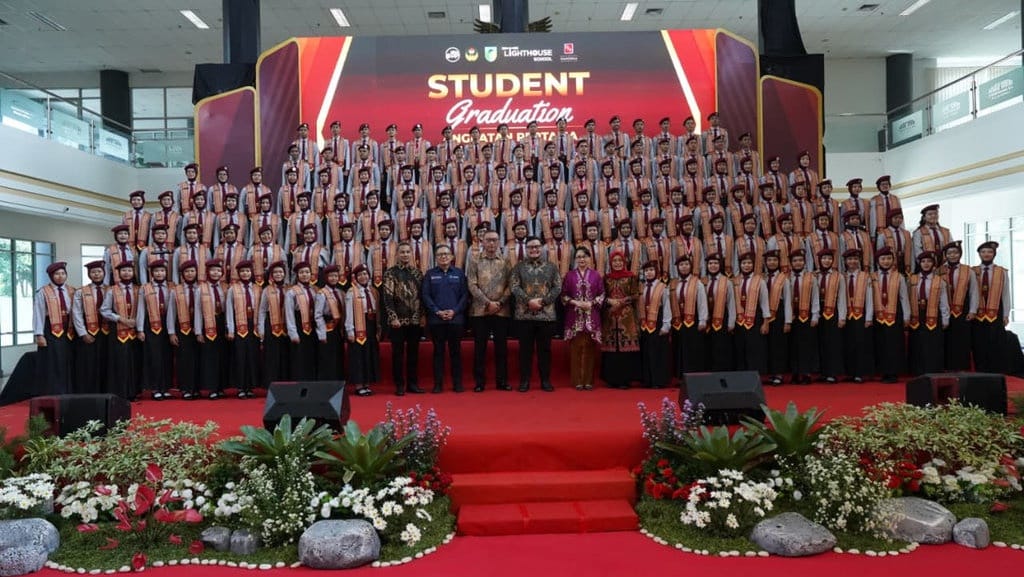 Kemensos Puji Mas Dhito, 41 Siswa SMA Boarding School Masuk PTN Kemensos Puji Mas Dhito, 41 Siswa SMA Boarding School Masuk PTN