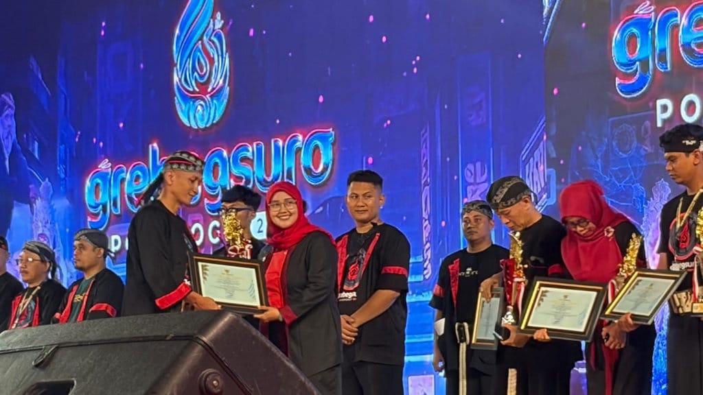Reog SR Ponorogo Raih Penghargaan di Ajang Piala Presiden Reog SR Ponorogo Raih Penghargaan di Ajang Piala Presiden