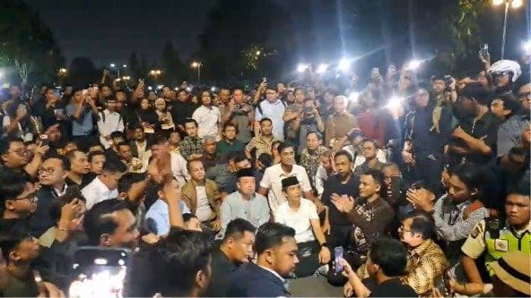 Kronologi Kericuhan Diskusi Pejabat & Mahasiswa UGM di Joglo GIK Kronologi Kericuhan Diskusi Pejabat & Mahasiswa UGM di Joglo GIK