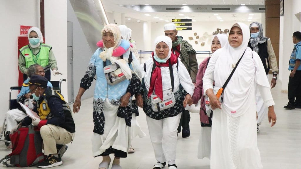 Update Pemulangan Gelombang II: 48% Jemaah Tiba di Tanah Air Update Pemulangan Gelombang II: 48% Jemaah Tiba di Tanah Air