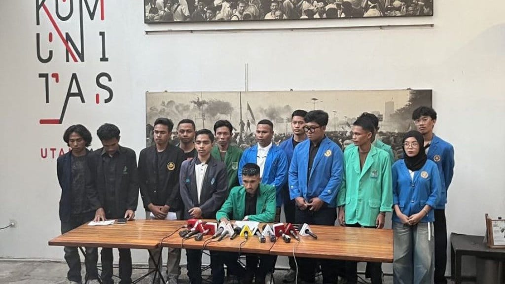BEM Bersatu Tolak Gerakan Mahasiswa Ditunggangi Politik Praktis BEM Bersatu Tolak Gerakan Mahasiswa Ditunggangi Politik Praktis