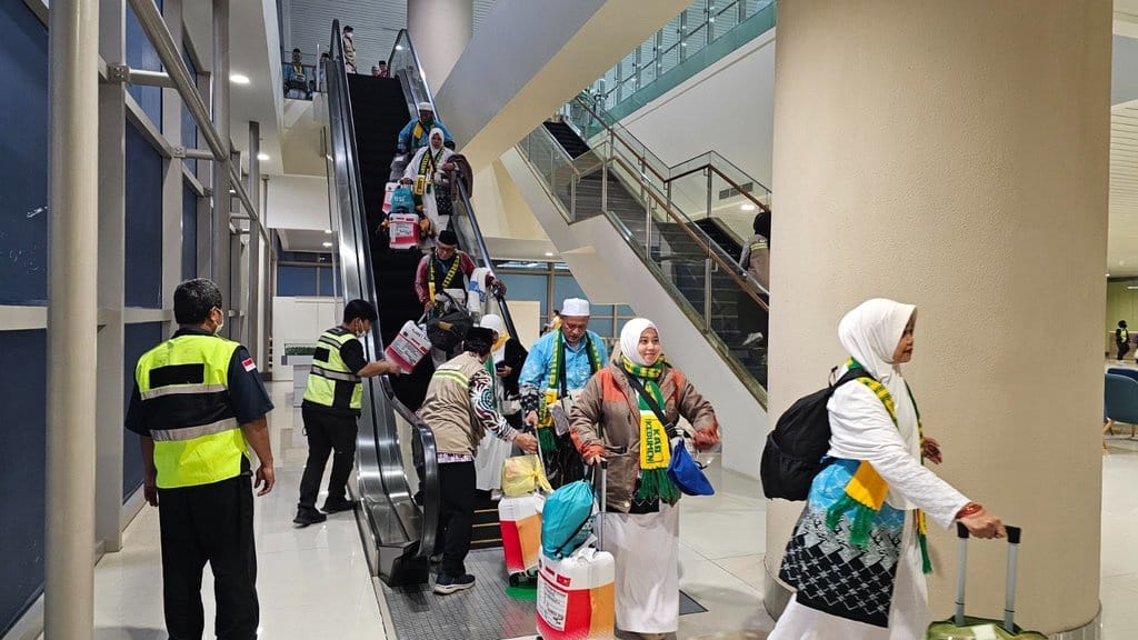 Kemenhaj: Air Zamzam Jemaah akan Didistribusikan di Tanah Air Kemenhaj: Air Zamzam Jemaah akan Didistribusikan di Tanah Air