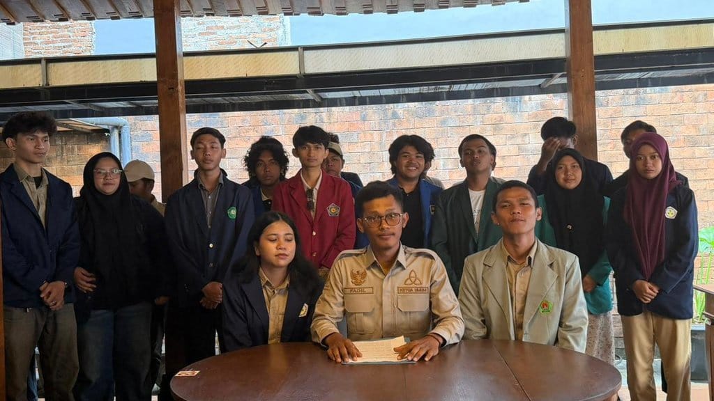 Mahasiswa Lintas Kampus DIY Desak Dialog Tetap Terbuka di UGM Mahasiswa Lintas Kampus DIY Desak Dialog Tetap Terbuka di UGM