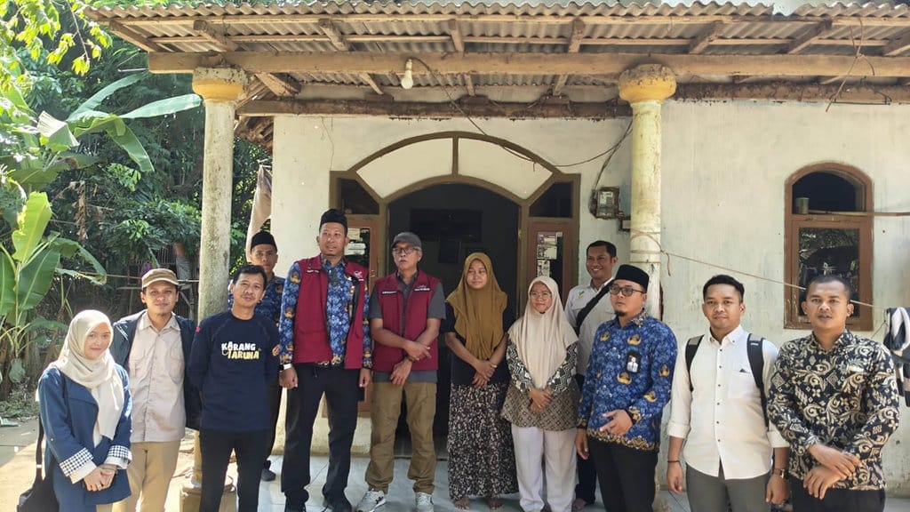 Tim Kemensos-KKP Cek Rumah Ortu Siswa Sekolah Rakyat di Pasuruan Tim Kemensos-KKP Cek Rumah Ortu Siswa Sekolah Rakyat di Pasuruan