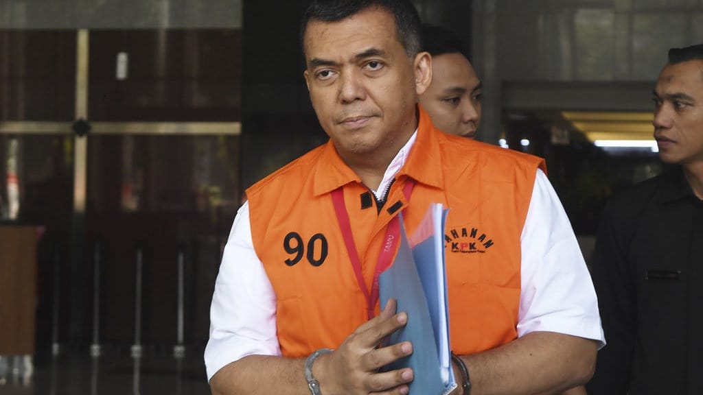 Kasus Silmy Karim: KPK Geledah Kantor Imigrasi Denpasar Kasus Silmy Karim: KPK Geledah Kantor Imigrasi Denpasar