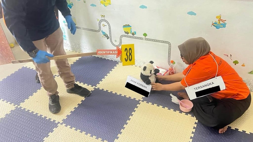Rekonstruksi Kasus Baby Preneur Daycare: 62 Adegan Diperagakan Rekonstruksi Kasus Baby Preneur Daycare: 62 Adegan Diperagakan