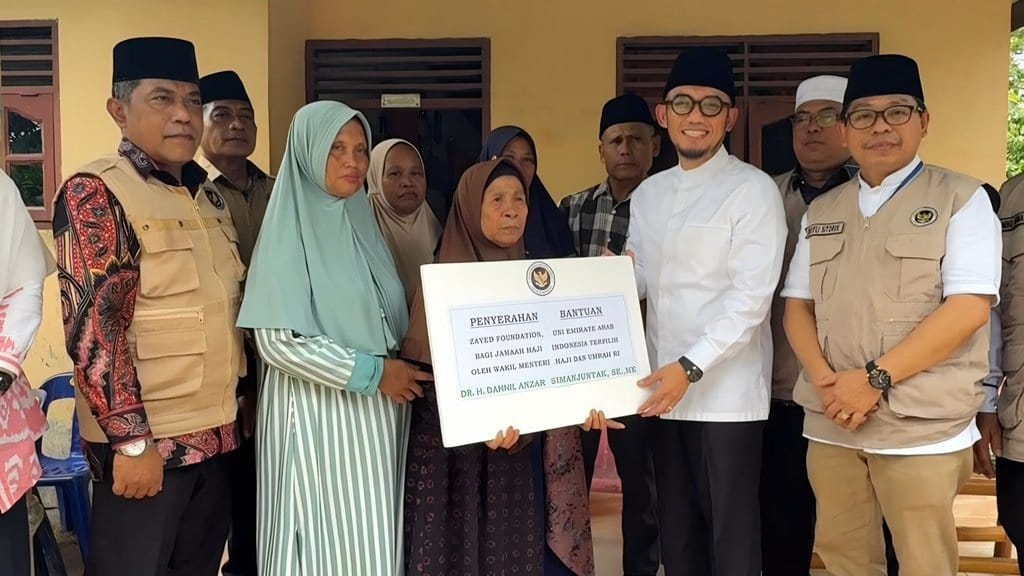 Kisah Nek Sania Melunasi Setoran Haji dengan Utang Kisah Nek Sania Melunasi Setoran Haji dengan Utang