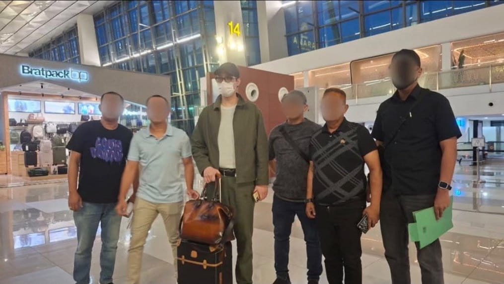 Kejagung Tangkap Richard Muljadi, Buron Penipuan Batu Bara Kejagung Tangkap Richard Muljadi, Buron Penipuan Batu Bara