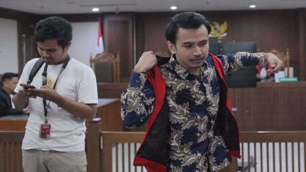 Siapa Adam Deni, Ditangkap Usai Rusak Ruko & Pamer Airsoft Gun? Siapa Adam Deni, Ditangkap Usai Rusak Ruko & Pamer Airsoft Gun?