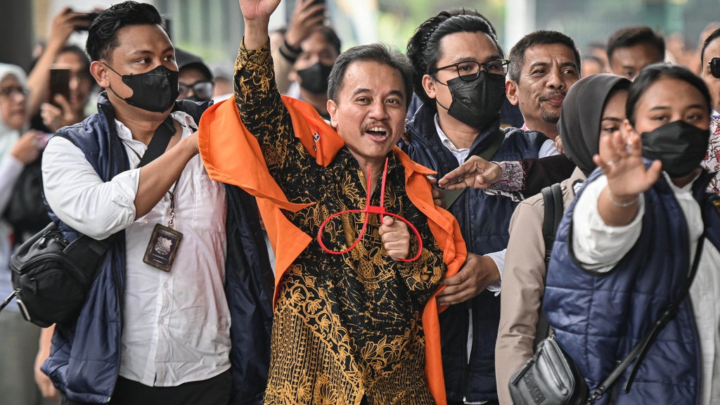 Roy Suryo-Tifa Ajukan Praperadilan atas Penangkapan oleh Polisi Roy Suryo-Tifa Ajukan Praperadilan atas Penangkapan oleh Polisi