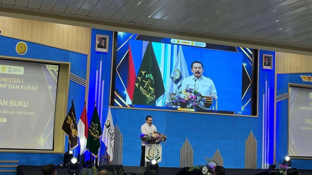 Jaksa Agung Wacanakan Pidum & Pidsus Digabung Jadi JAM Operasi Jaksa Agung Wacanakan Pidum & Pidsus Digabung Jadi JAM Operasi