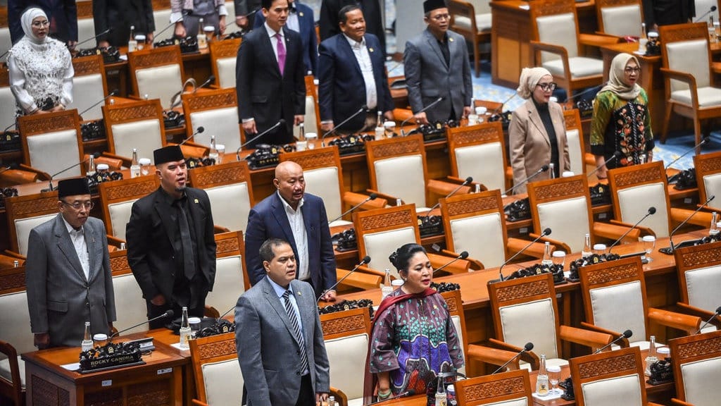 Pro-Kontra Obligasi Danantara dalam UU P2SK Pro-Kontra Obligasi Danantara dalam UU P2SK