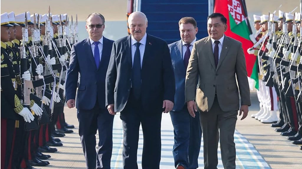 Presiden Belarus Tiba di Indonesia, Temui Prabowo Besok Presiden Belarus Tiba di Indonesia, Temui Prabowo Besok