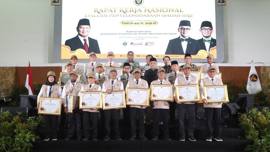 Kemenhaj Beri Penghargaan ke Mitra Terbaik Pelayanan Haji 2026 Kemenhaj Beri Penghargaan ke Mitra Terbaik Pelayanan Haji 2026