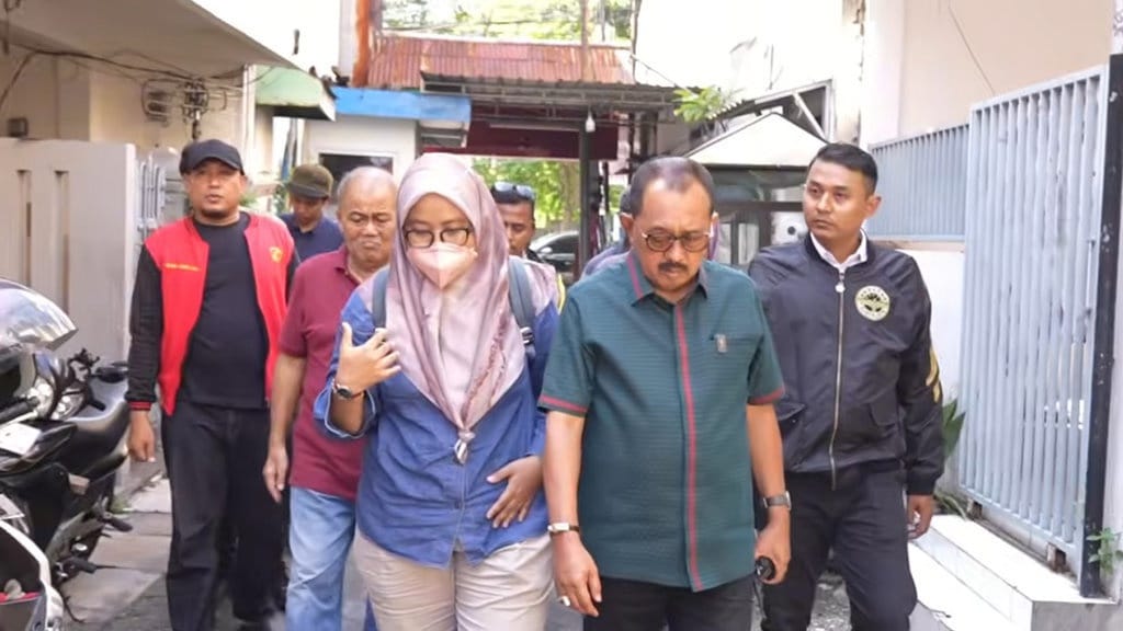 Kronologi Konflik Pengontrak di Surabaya hingga Didatangi Armuji Kronologi Konflik Pengontrak di Surabaya hingga Didatangi Armuji