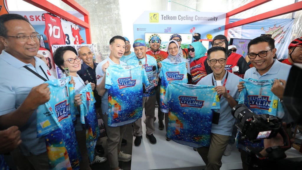 Telkom Rayakan 61 Tahun dengan Semangat Transformasi Digital Telkom Rayakan 61 Tahun dengan Semangat Transformasi Digital