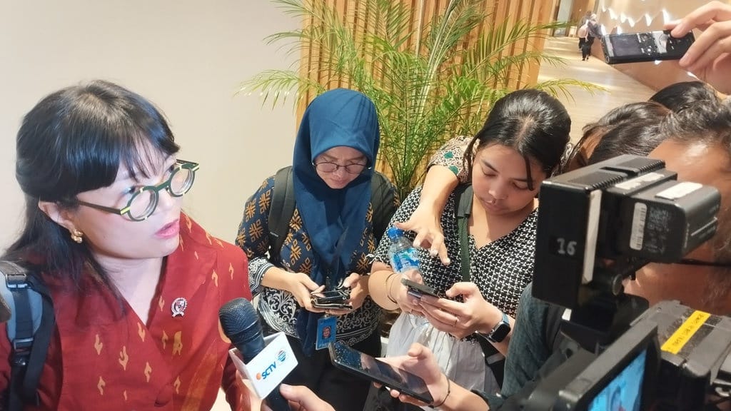 Wamen Stella Ungkap Alasan Mahasiswa Tidak Daftar Ulang PTN Wamen Stella Ungkap Alasan Mahasiswa Tidak Daftar Ulang PTN