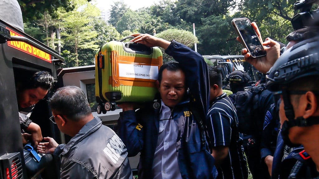 Rekap 2 Kasus Korupsi: Kejagung Usut BGN, Polri Dalami Batu Bara Rekap 2 Kasus Korupsi: Kejagung Usut BGN, Polri Dalami Batu Bara
