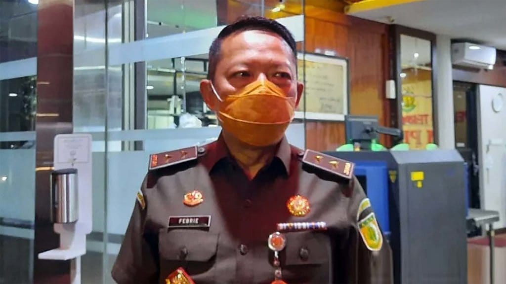 Kasus Dugaan Korupsi Febrie Adriansyah Dilimpahkan ke Kejagung Kasus Dugaan Korupsi Febrie Adriansyah Dilimpahkan ke Kejagung