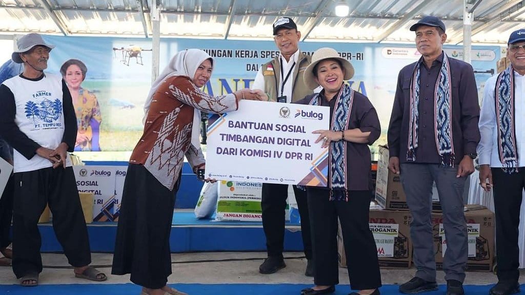 BULOG dan Komisi IV DPR Dukung Kesejahteraan Petani di Klaten BULOG dan Komisi IV DPR Dukung Kesejahteraan Petani di Klaten