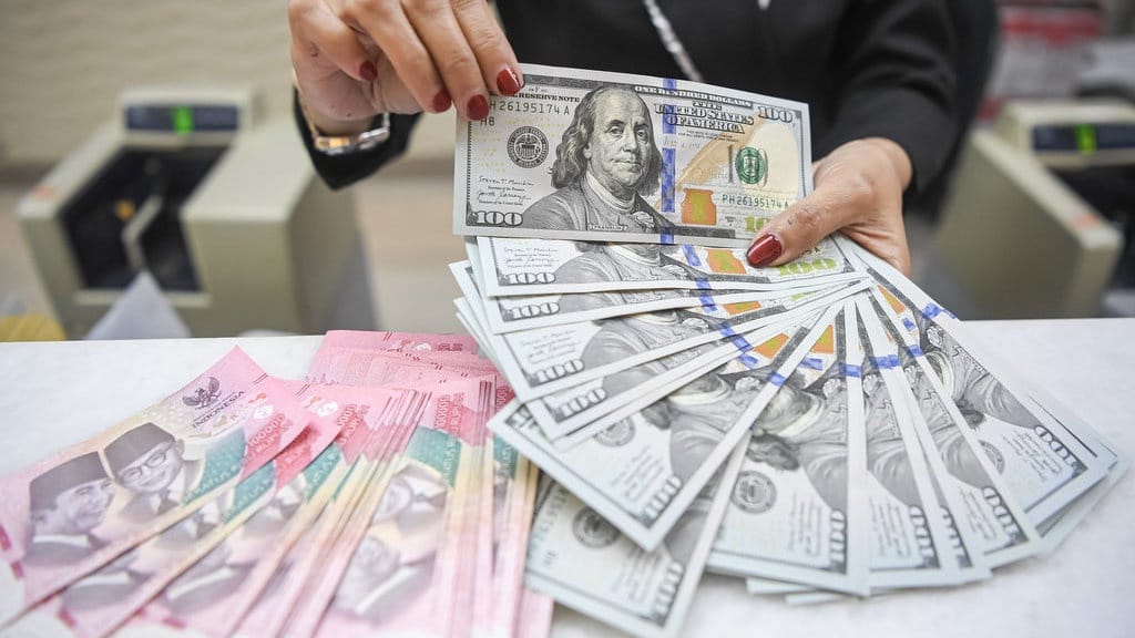 Rupiah Melemah tapi IHSG Dibuka Menguat di Sesi Pagi Hari Ini Rupiah Melemah tapi IHSG Dibuka Menguat di Sesi Pagi Hari Ini
