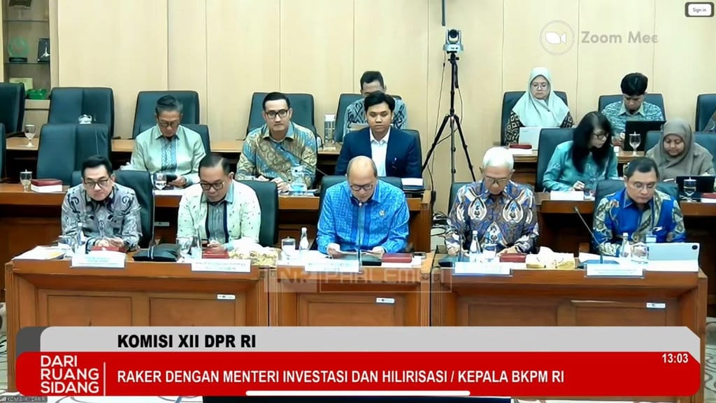 Realisasi Investasi 2025 Lampaui Target, Capai Rp1.931,2 Triliun Realisasi Investasi 2025 Lampaui Target, Capai Rp1.931,2 Triliun