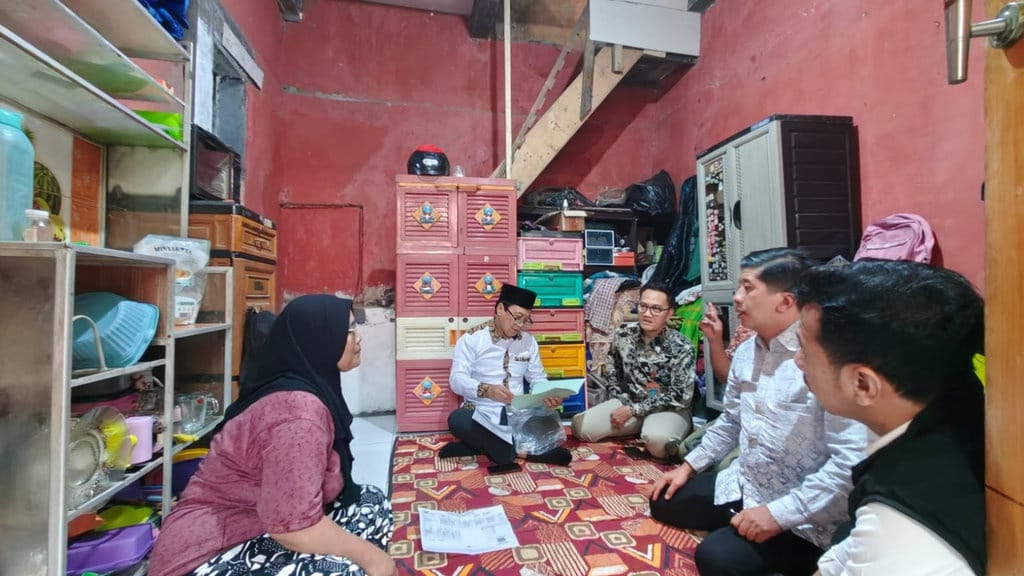 Kemensos-PKP Cek Rumah Orang Tua Murid SR Penerima BSPS di Jabar Kemensos-PKP Cek Rumah Orang Tua Murid SR Penerima BSPS di Jabar